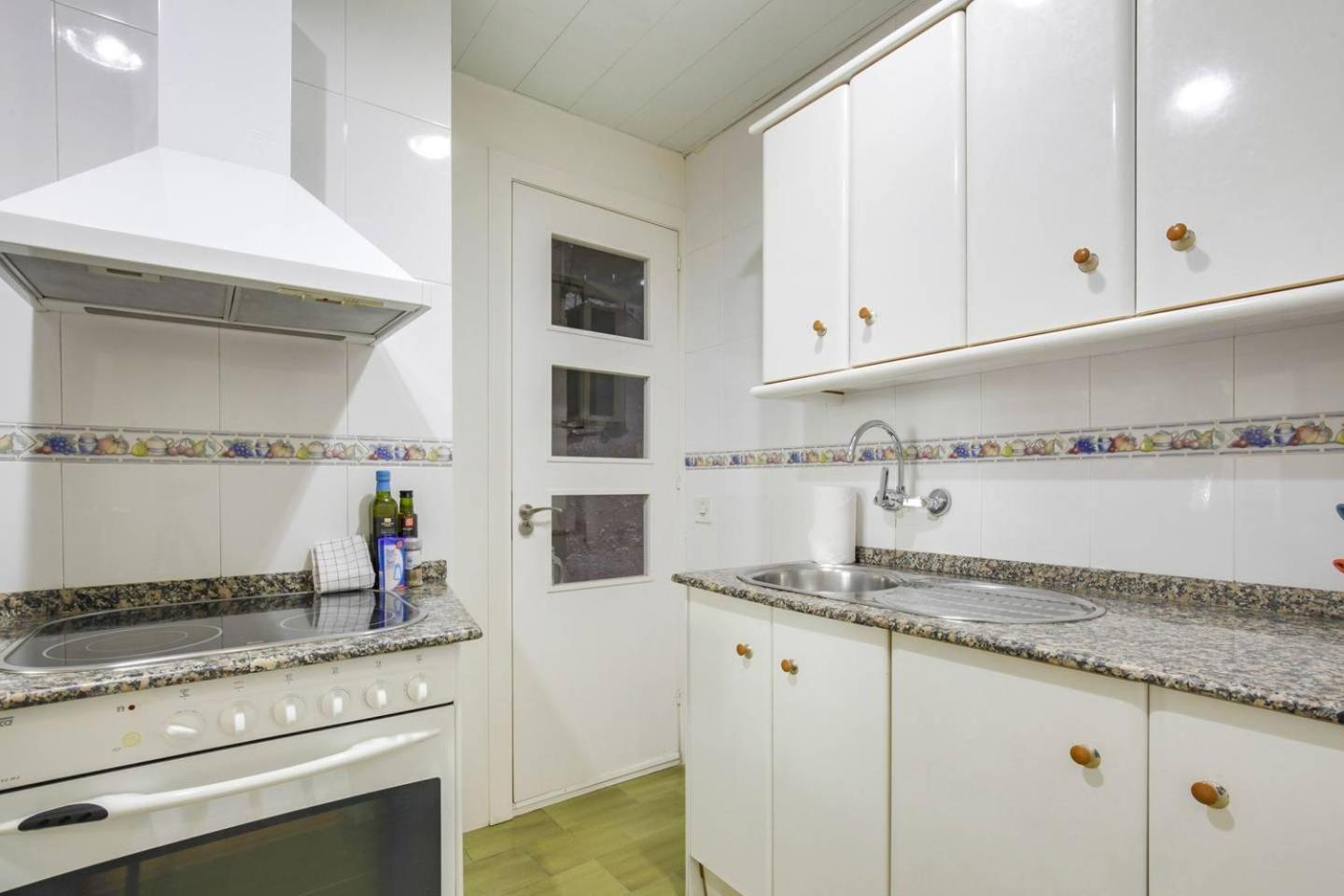 Cozy 2 Bedroom Next To Arc De Triomf Barcelona Exterior photo