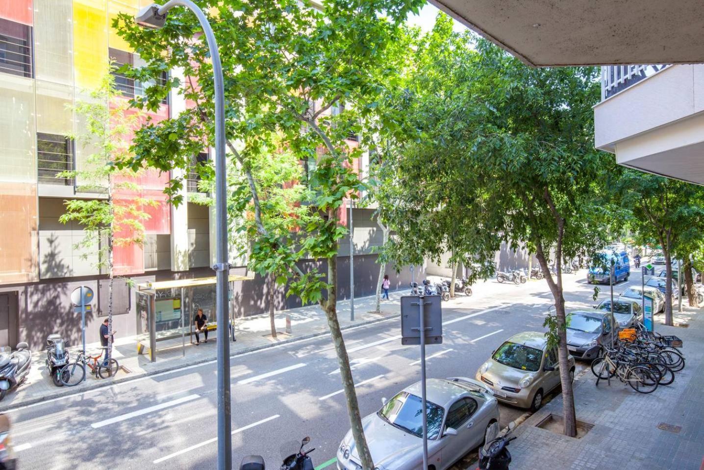Cozy 2 Bedroom Next To Arc De Triomf Barcelona Exterior photo